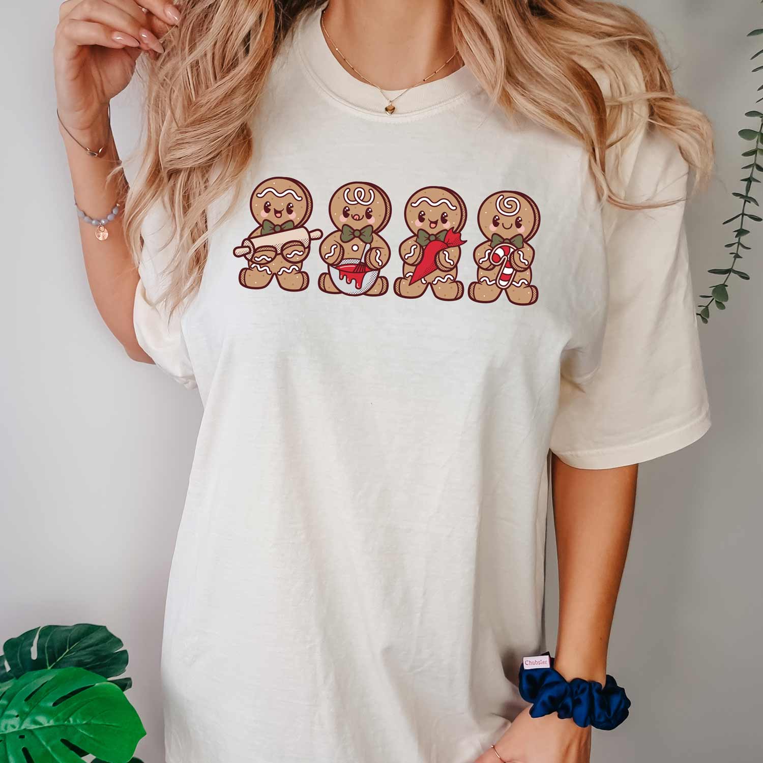Cookie-Decorating Gingerbread Men Unisex T-Shirt