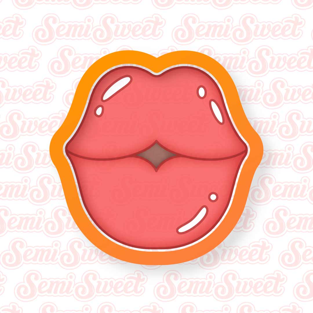 kiss lips cookie cutter