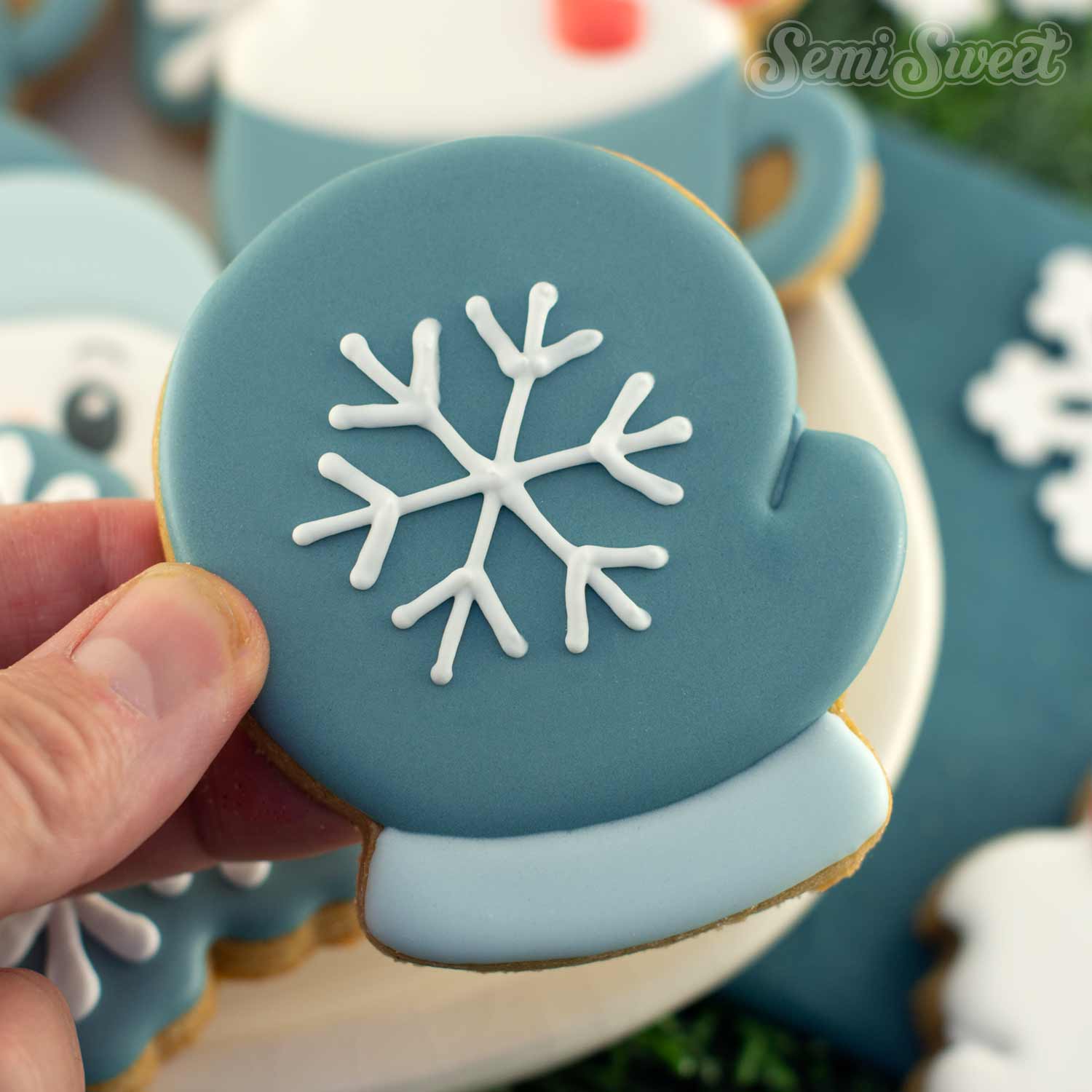 snow mitten cookie cutter