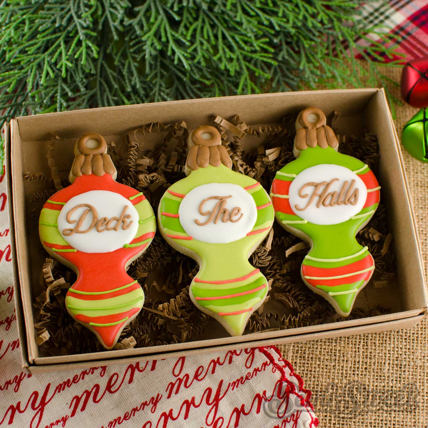 vintage_ornament_cookie-set-square