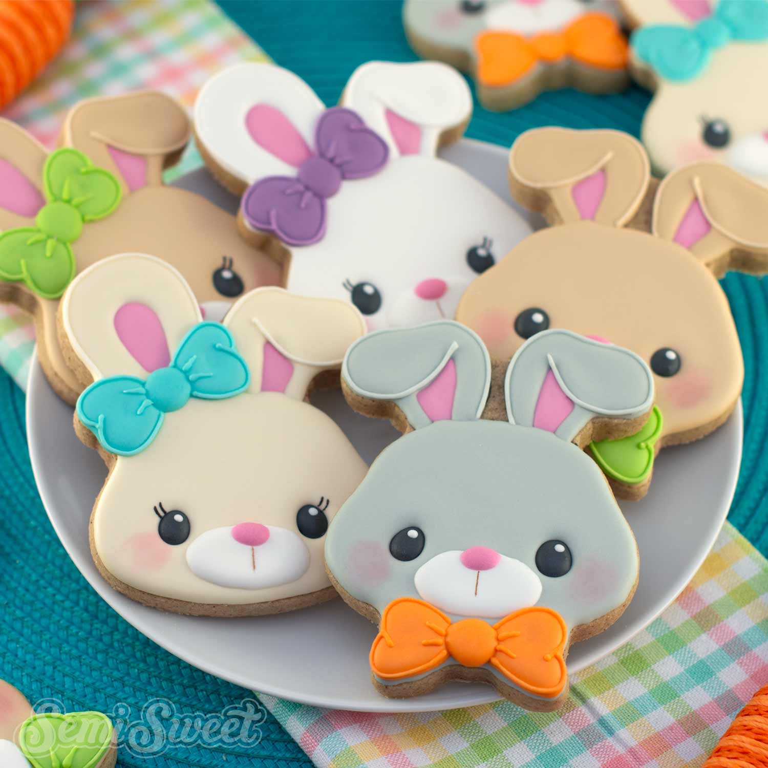 2-Piece Wide Bunny Heads Cookie Cutter Set