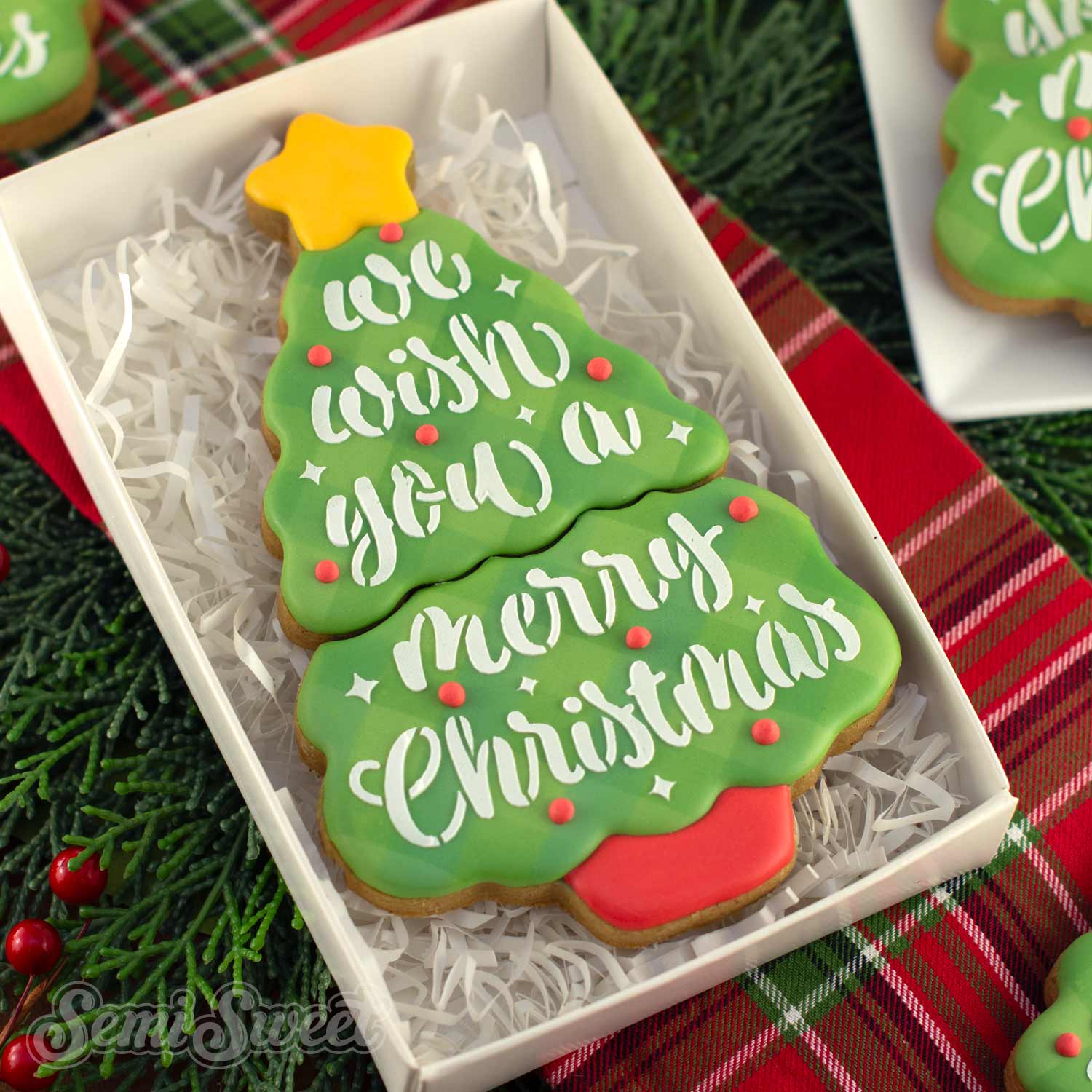 2-Piece Wish You a Merry Christmas Tree Cookie Cutter Set