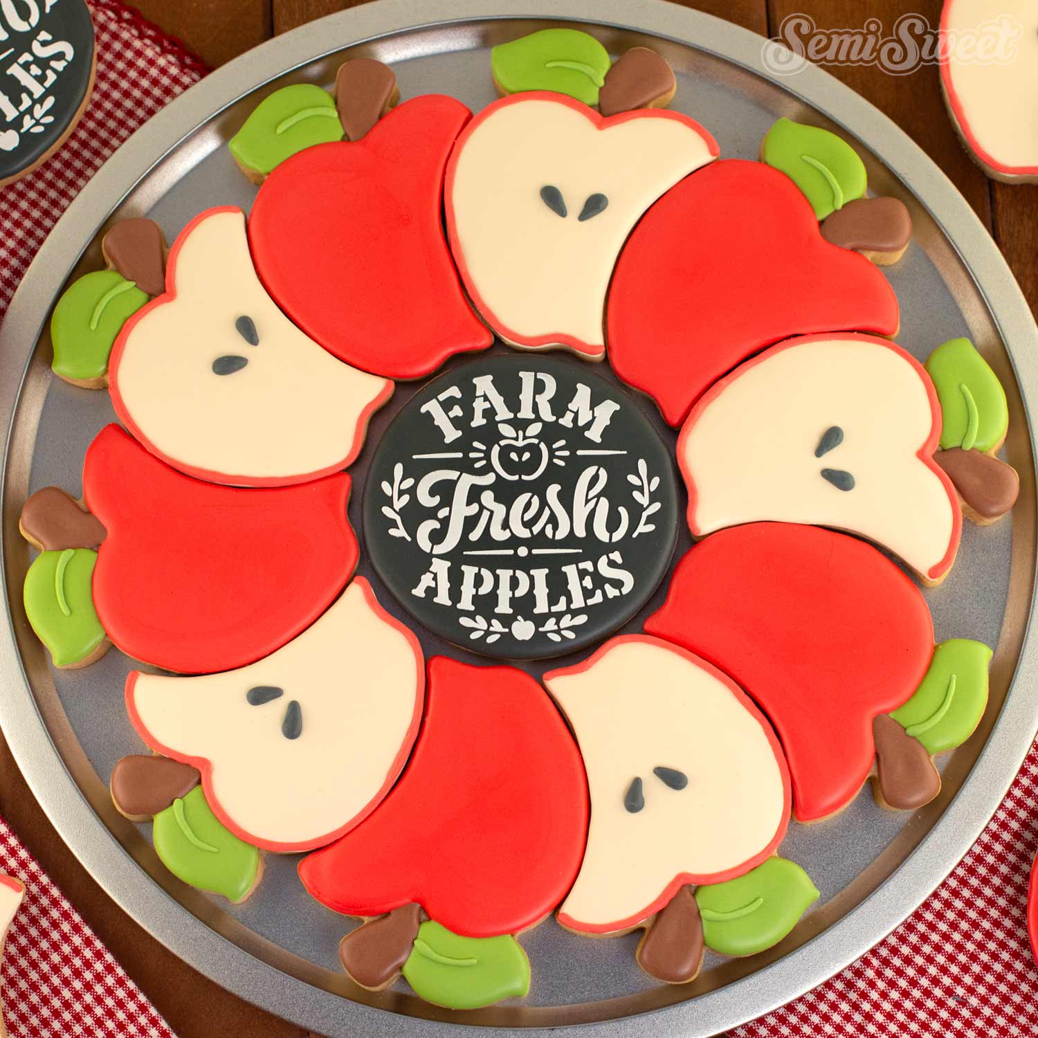Overlapping Apple Platter Cookie Cutter