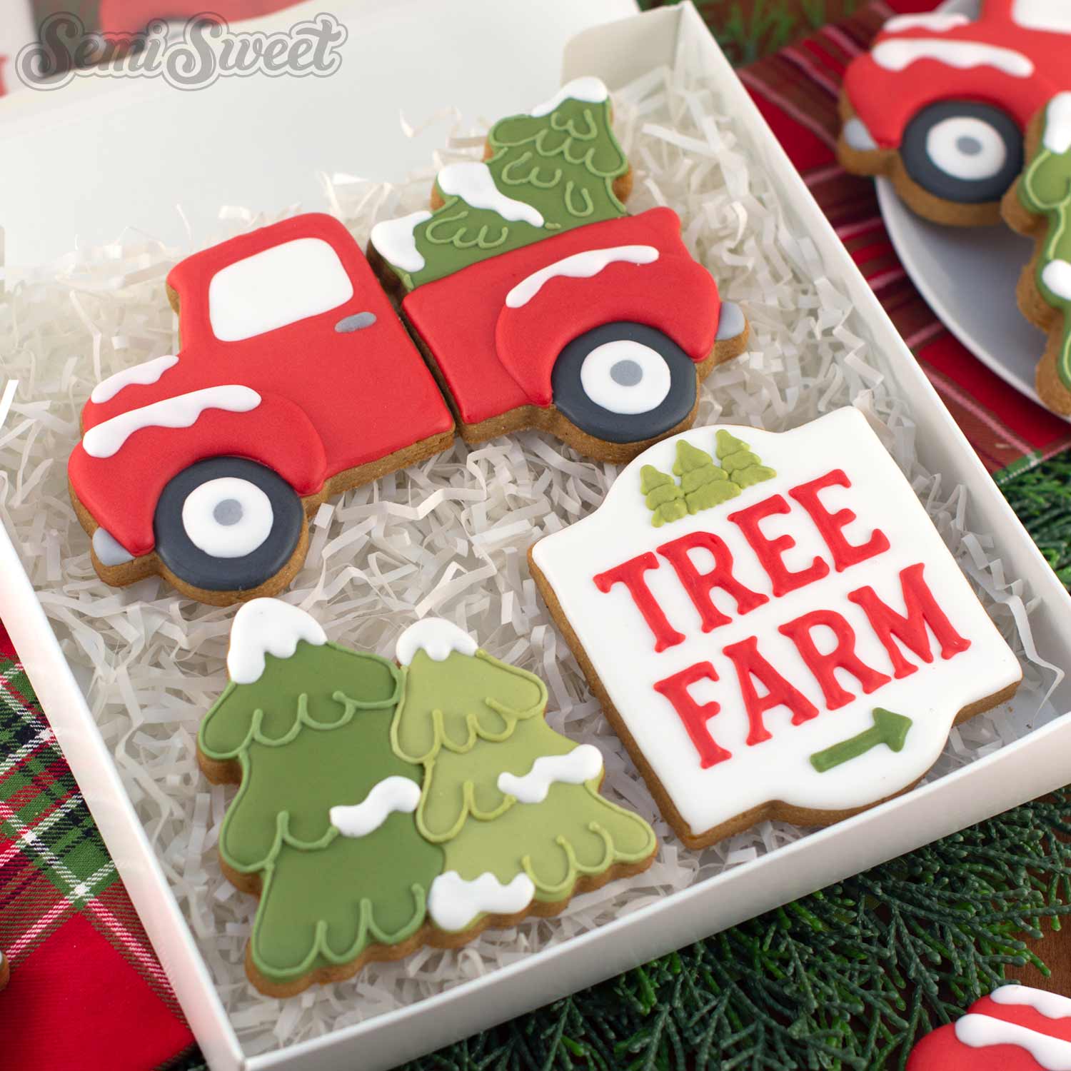 2-Pc Christmas Farm Truck Cookie Cutter Set