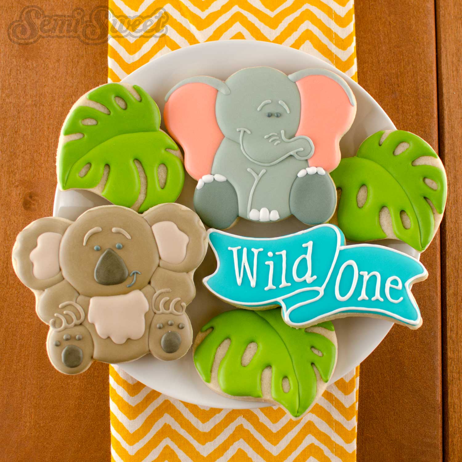 koala-elephant-cookies-plate